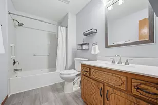 5452 Helena Rd N, Oakdale, MN 55128 - Photo 18