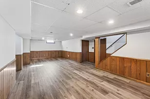 1049 Sterling St N, Maplewood, MN 55119 - Photo 22