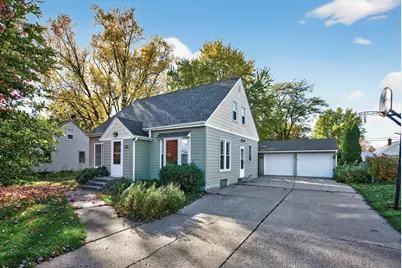 1049 Sterling Street N, Maplewood, MN 55119 - Photo 2