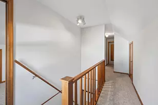 1049 Sterling St N, Maplewood, MN 55119 - Photo 18