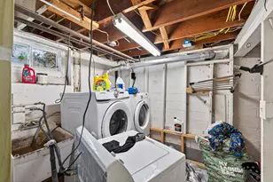 242 Annapolis St W, West Saint Paul, MN 55118 - Photo 40