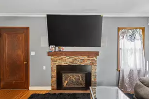 242 Annapolis St W, West Saint Paul, MN 55118 - Photo 4