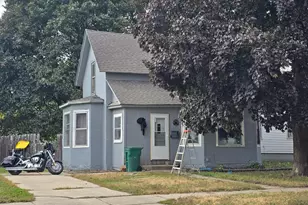 525 N Hampton St, Fairmont, MN 56031 - Photo 1