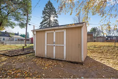 4552 Brunswick Avenue N, Crystal, MN 55422 - Photo 30