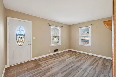 4552 Brunswick Avenue N, Crystal, MN 55422 - Photo 6