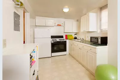 1619 Hubbard Avenue, Saint Paul, MN 55104 - Photo 12