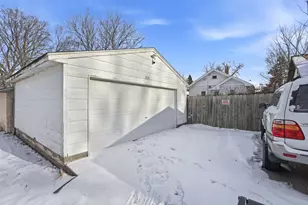 3719 Oliver Ave N, Minneapolis, MN 55412 - Photo 6