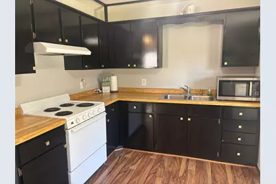 709 6th Avenue NE, Sleepy Eye, MN 56085 - Photo 12