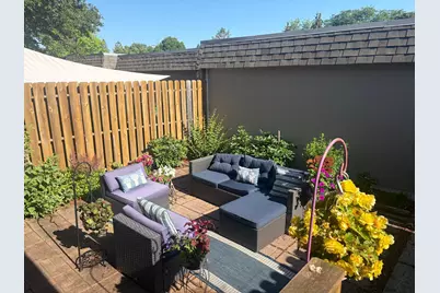 1005 W 104th Street, Bloomington, MN 55431 - Photo 2