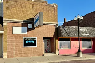 114 Center Street N, Lake Benton, MN 56149 - Photo 2