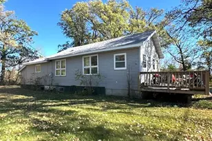 623 E Adams Ave, Mahnomen, MN 56557 - Photo 4