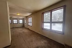 623 E Adams Ave, Mahnomen, MN 56557 - Photo 8