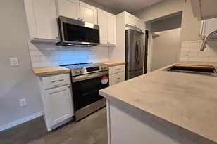 2005 E 122nd St, Burnsville, MN 55337 - Photo 4