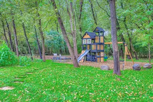 5676 Garden Dr, Woodbury, MN 55129 - Photo 4