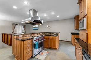 633 Sand Creek Dr NW, Coon Rapids, MN 55448 - Photo 8