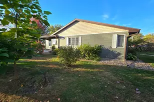 705 1st St N, Waterville, MN 56096 - Photo 20