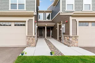 2006 Tyrone Dr, Shakopee, MN 55379 - Photo 2