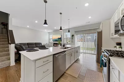 2006 Tyrone Drive, Shakopee, MN 55379 - Photo 10