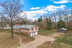 590 Ryan Ave W, Roseville, MN 55113 - Photo 28