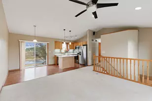 2960 Molina St, Shakopee, MN 55379 - Photo 6