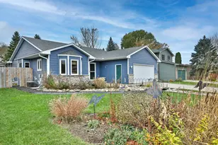 906 7th St NW, Kasson, MN 55944 - Photo 2