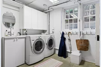 2308 W Lake Of The Isles Parkway, Minneapolis, MN 55405 - Photo 46