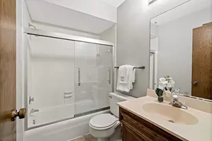 1712 Archer Ct, Plymouth, MN 55447 - Photo 10