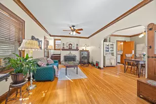 733 Sherwood Ave, Saint Paul, MN 55106 - Photo 2