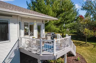 907 River Bluff Rd SE, Mazeppa, MN 55956 - Photo 50