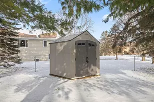 211 Meadow Ln, New Prague, MN 56071 - Photo 6