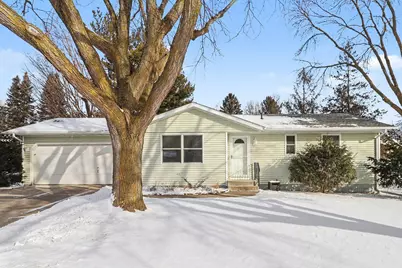 211 Meadow Lane, New Prague, MN 56071 - Photo 2