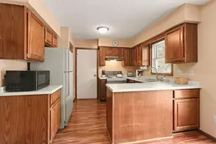 211 Meadow Ln, New Prague, MN 56071 - Photo 10