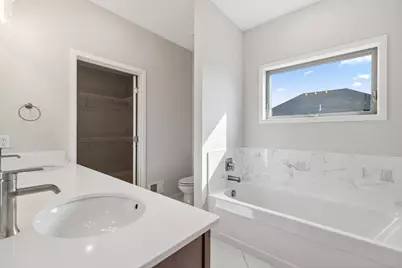 17747 Ellsworth Drive, Lakeville, MN 55044 - Photo 16