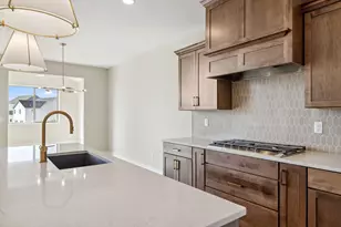 17747 Ellsworth Dr, Lakeville, MN 55044 - Photo 12