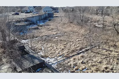 379 Commerce Court, Vadnais Heights, MN 55127 - Photo 6