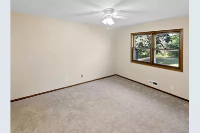 9020 Blaisdell Avenue S, Bloomington, MN 55420 - Photo 16