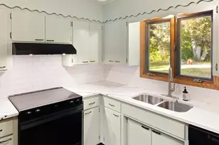 9020 Blaisdell Ave S, Bloomington, MN 55420 - Photo 12