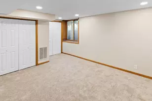 9020 Blaisdell Ave S, Bloomington, MN 55420 - Photo 28