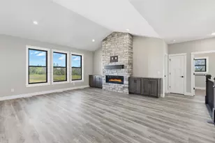 296 Vly Ests Ct, Hudson, WI 54016 - Photo 12