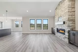 296 Vly Ests Ct, Hudson, WI 54016 - Photo 10