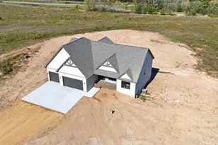 296 Vly Ests Ct, Hudson, WI 54016 - Photo 2