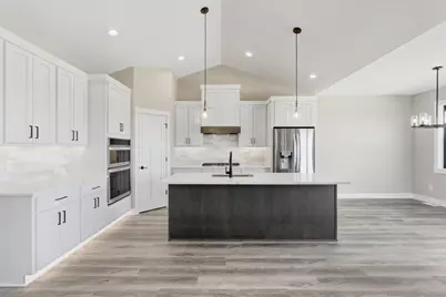 296 Valley Estates Court, Hudson, WI 54016 - Photo 4