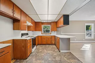 221 N Jefferson St, Saint Croix Falls, WI 54024 - Photo 12