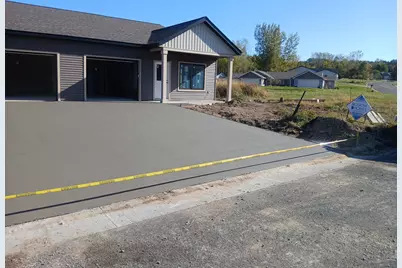 2011 20th Street, Zumbrota, MN 55992 - Photo 2