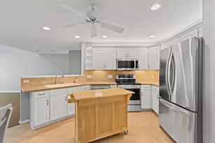 2429 Viola Heights Dr NE, Rochester, MN 55906 - Photo 10