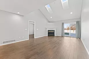 2429 Viola Heights Dr NE, Rochester, MN 55906 - Photo 6