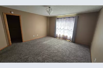 1339 Yorkshire Lane, Shakopee, MN 55379 - Photo 14