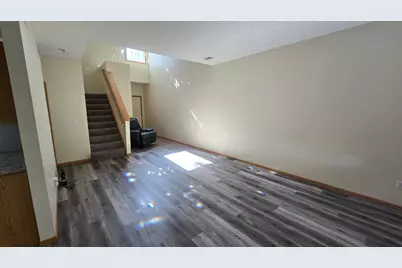 1339 Yorkshire Lane, Shakopee, MN 55379 - Photo 8