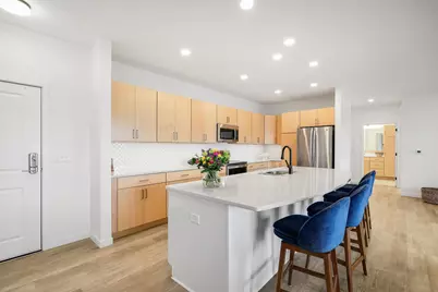 1948 W Wayzata Boulevard #308, Long Lake, MN 55356 - Photo 4