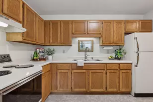 6500 Woodlake Dr, Richfield, MN 55423 - Photo 4